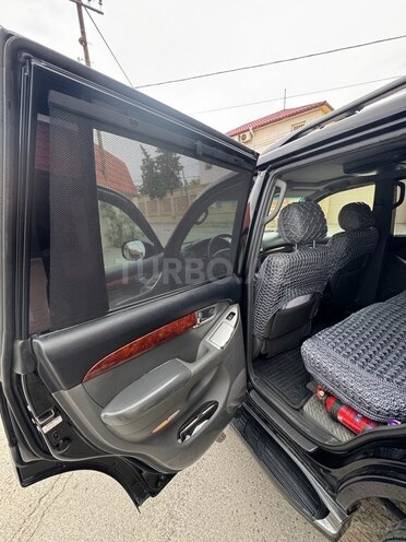 Toyota Land Cruiser Prado-12