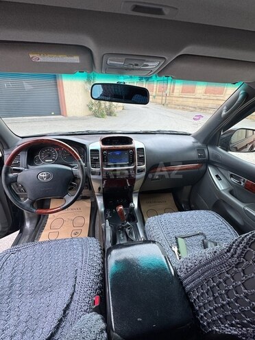 Toyota Land Cruiser Prado-10