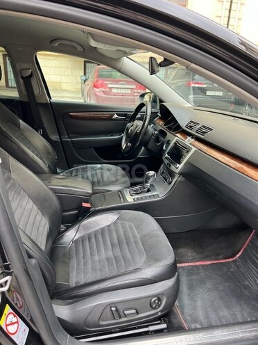 Volkswagen Passat 2011, 308,000 km - 1.8 л - Bakı