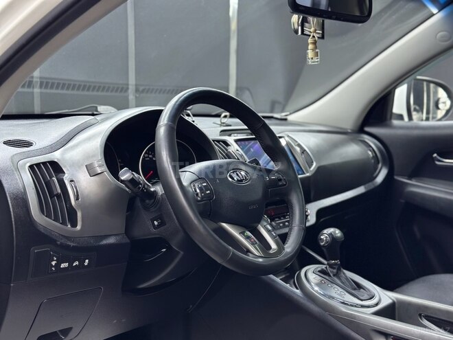Kia Sportage-13