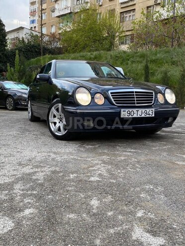 Mercedes E 240 2000, 339,000 km - 2.4 l - Bakı