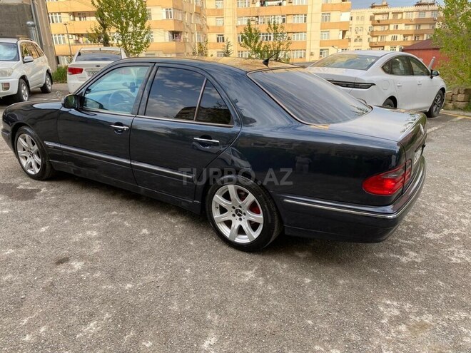 Mercedes E 240 2000, 339,000 km - 2.4 l - Bakı