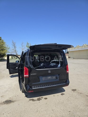 Mercedes V 220 2017, 119,000 km - 2.2 л - Bakı