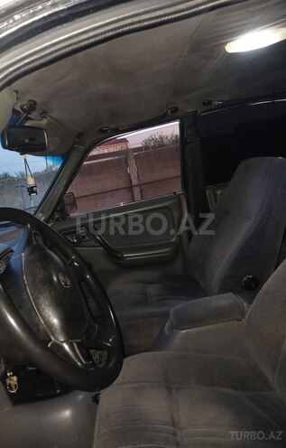 GAZ 3102 2000, 300,000 km - 2.3 l - Salyan