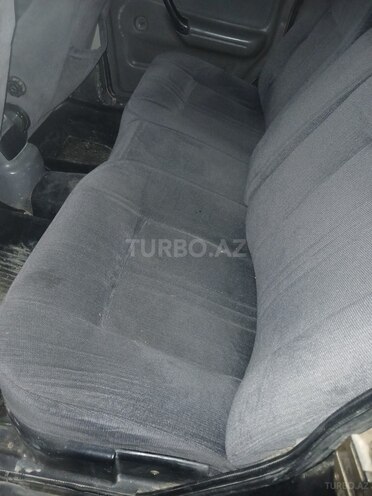 GAZ 3102 2000, 300,000 km - 2.3 l - Salyan