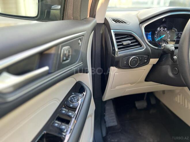 Ford Edge-9