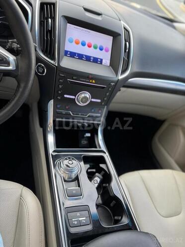 Ford Edge-10