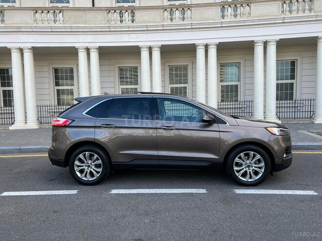 Ford Edge-11