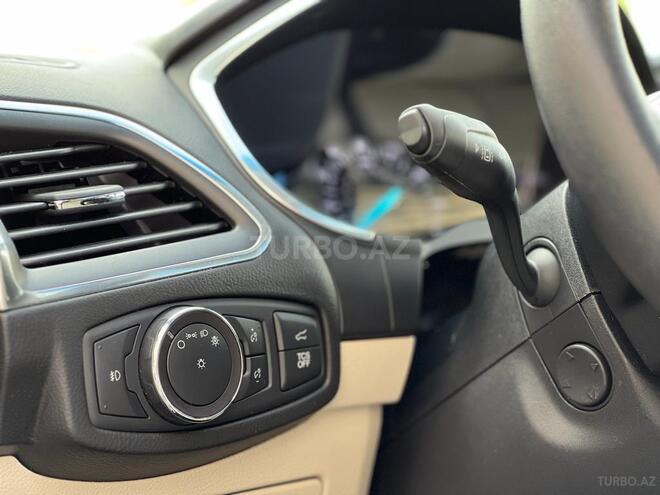 Ford Edge-2
