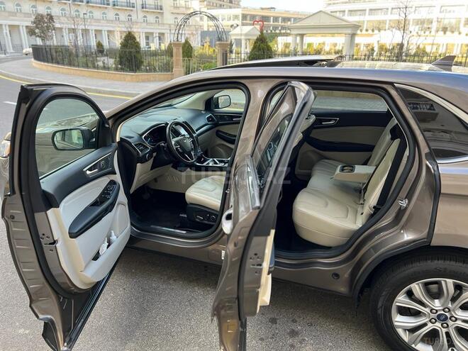 Ford Edge-16