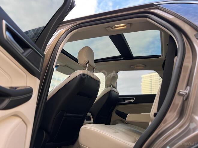 Ford Edge-19