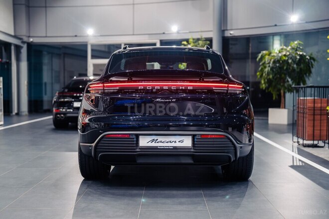 Porsche Macan 4-6