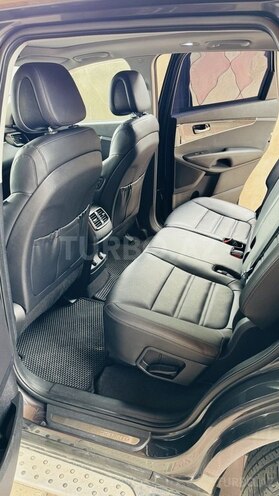 Kia Sorento-10