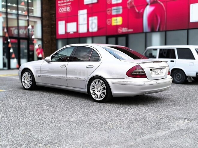 Mercedes E 270 2003, 450,000 km - 2.7 l - Bakı