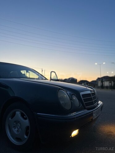 Mercedes E 230 1995, 520,000 km - 2.3 l - Bakı