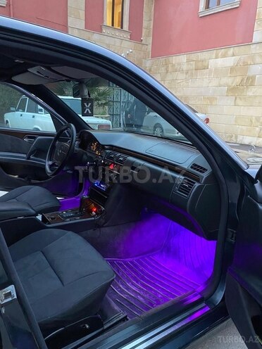 Mercedes E 230 1995, 520,000 km - 2.3 l - Bakı