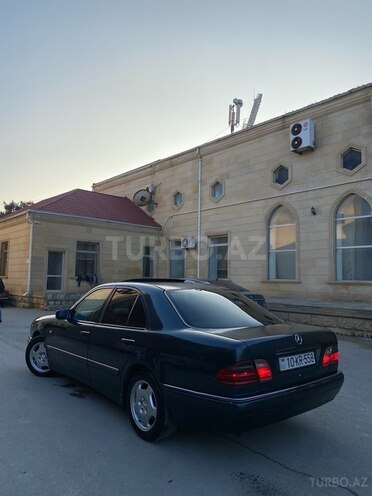 Mercedes E 230 1995, 520,000 km - 2.3 l - Bakı