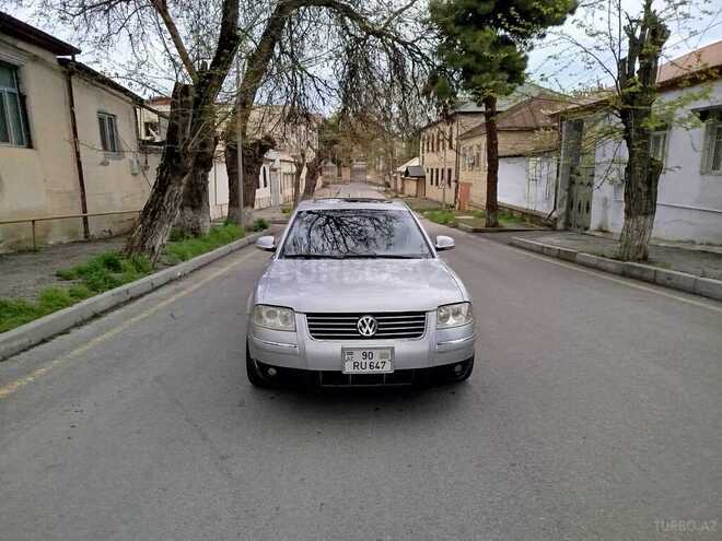 Volkswagen Passat 2004, 225,000 km - 1.8 l - Şamaxı