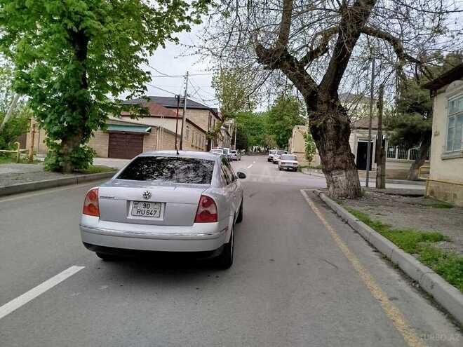 Volkswagen Passat 2004, 225,000 km - 1.8 l - Şamaxı