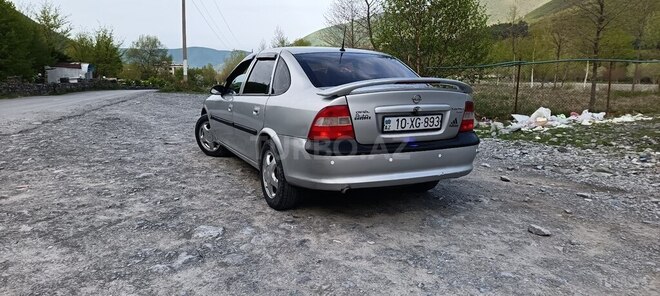 Opel Vectra 1996, 217,000 km - 2.0 l - Bakı
