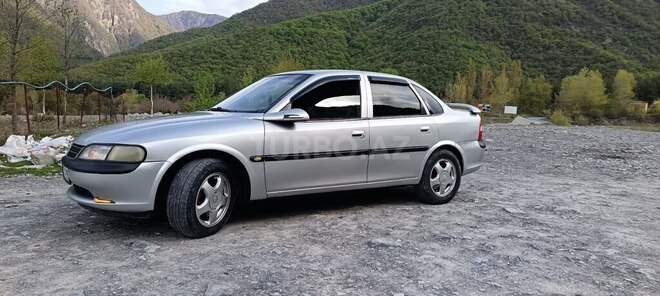 Opel Vectra 1996, 217,000 km - 2.0 l - Bakı