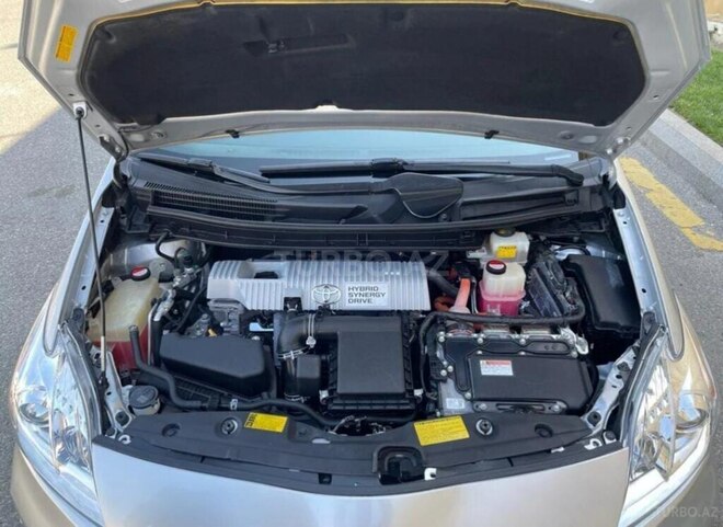 Toyota Prius 2014, 241,402 km - 1.8 l - Bakı