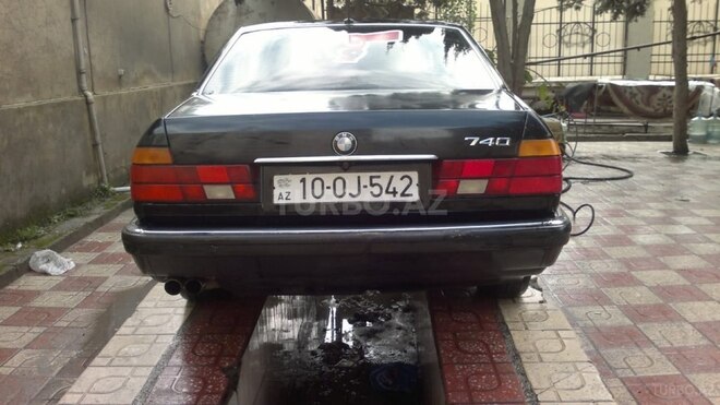 BMW 735 1988, 210,000 km - 3.4 l - Bakı