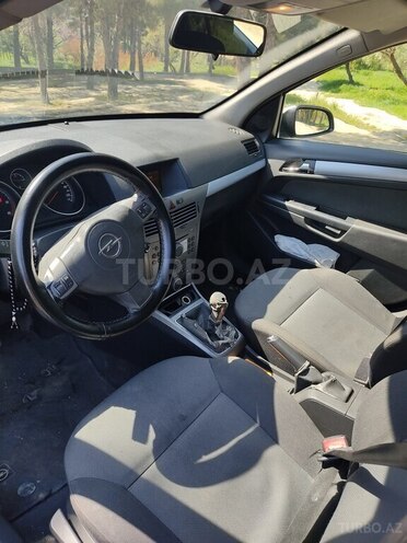 Opel Astra 2006, 357,000 km - 1.3 l - Bakı