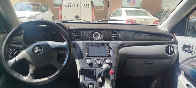 Mitsubishi Airtrek 2001, 305,000 km - 2.4 l - Bakı