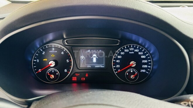 Kia Sorento-13
