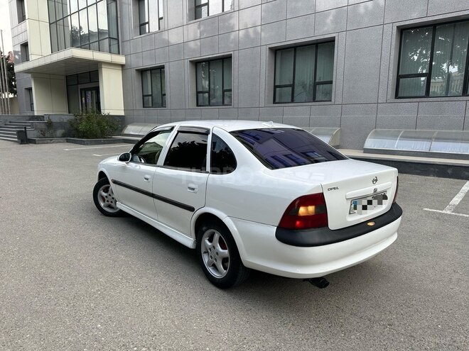 Opel Vectra 1997, 250,000 km - 2.0 l - Sumqayıt