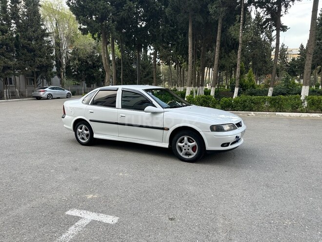 Opel Vectra 1997, 250,000 km - 2.0 l - Sumqayıt
