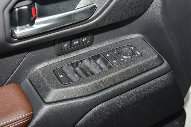 Toyota Land Cruiser Prado-17