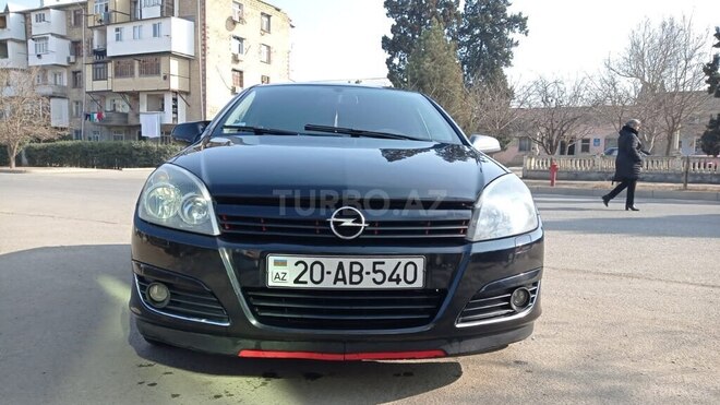 Opel Astra 2005, 200,000 km - 1.4 l - Gəncə
