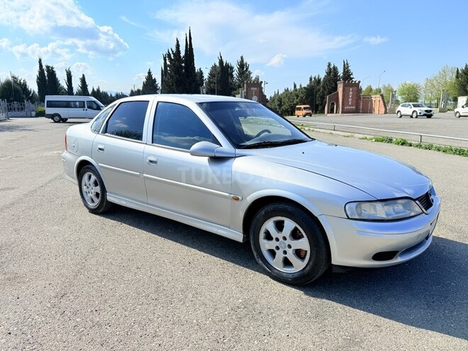 Opel Vectra 2001, 329,000 km - 1.8 l - Tovuz