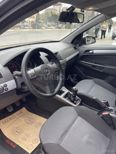 Opel Astra-12