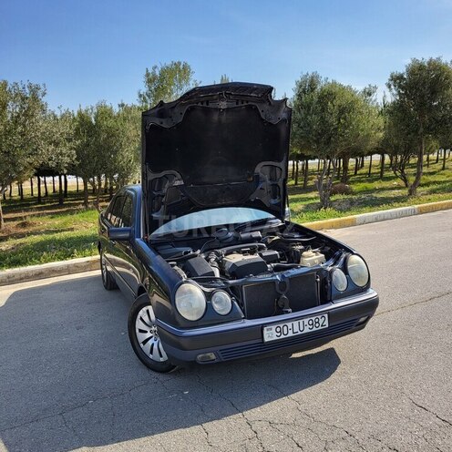 Mercedes E 200 1997, 430,000 km - 2.0 l - Bakı
