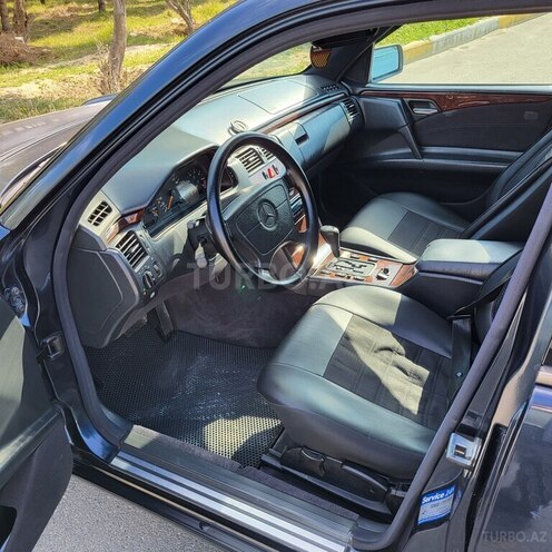 Mercedes E 200 1997, 430,000 km - 2.0 l - Bakı