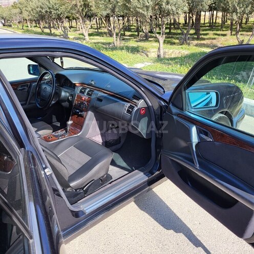 Mercedes E 200 1997, 430,000 km - 2.0 l - Bakı