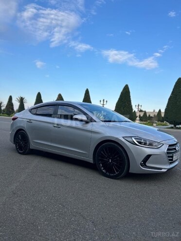 Hyundai Avante 2015, 218,000 km - 1.6 л - Gəncə