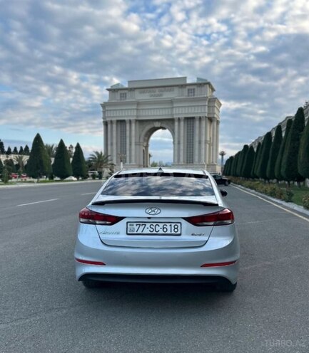 Hyundai Avante 2015, 218,000 km - 1.6 л - Gəncə