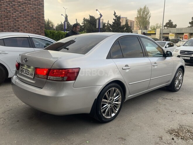 Hyundai Sonata-9