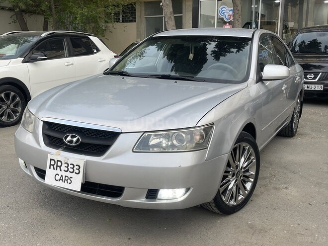 Hyundai Sonata-6
