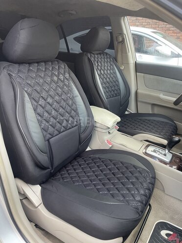 Hyundai Sonata-12