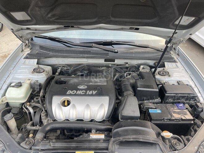 Hyundai Sonata-14