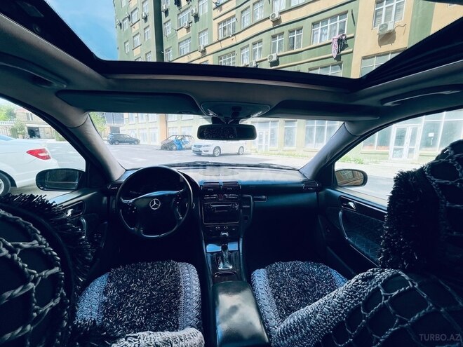 Mercedes C 200 2001, 250,000 km - 2.0 л - Bakı