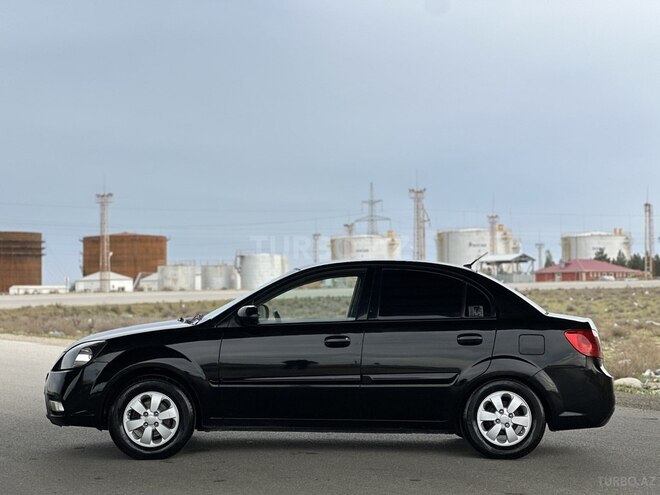 Kia Rio 2011, 221,000 km - 1.4 l - Sumqayıt