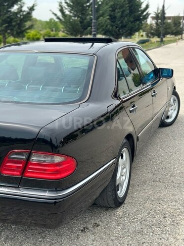 Mercedes E 240 1999, 192,456 km - 2.4 l - Xaçmaz