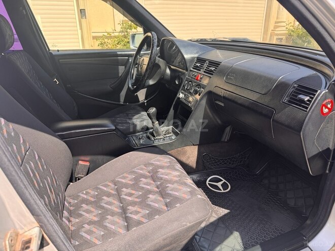 Mercedes C 180 1998, 325,412 km - 1.8 l - Bakı