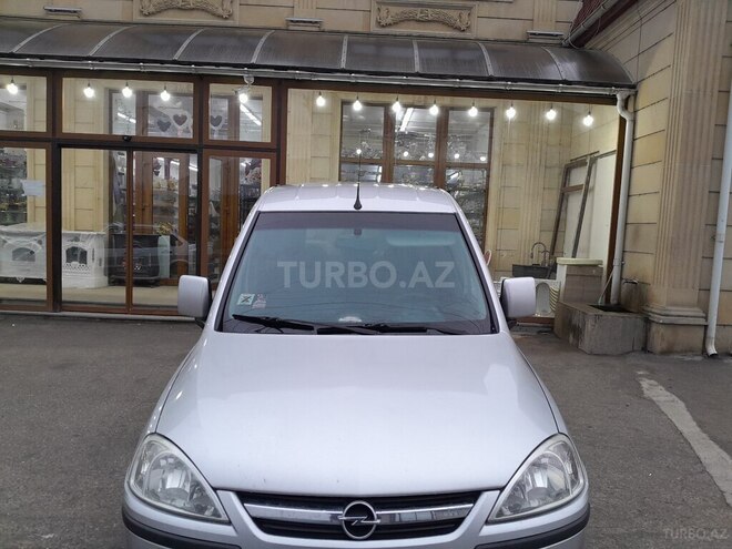 Opel Combo 2007, 267,201 km - 1.3 l - Quba